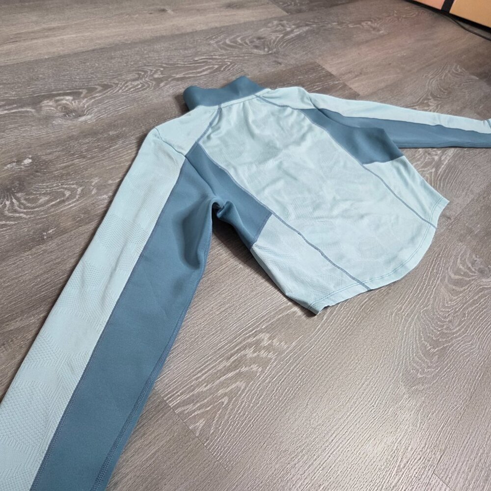 NWT Nike Women's Training Dri-FIT 1/4 Zip Long Sleeve Top Noise Aqua Blue Medium - Picture 6 of 15